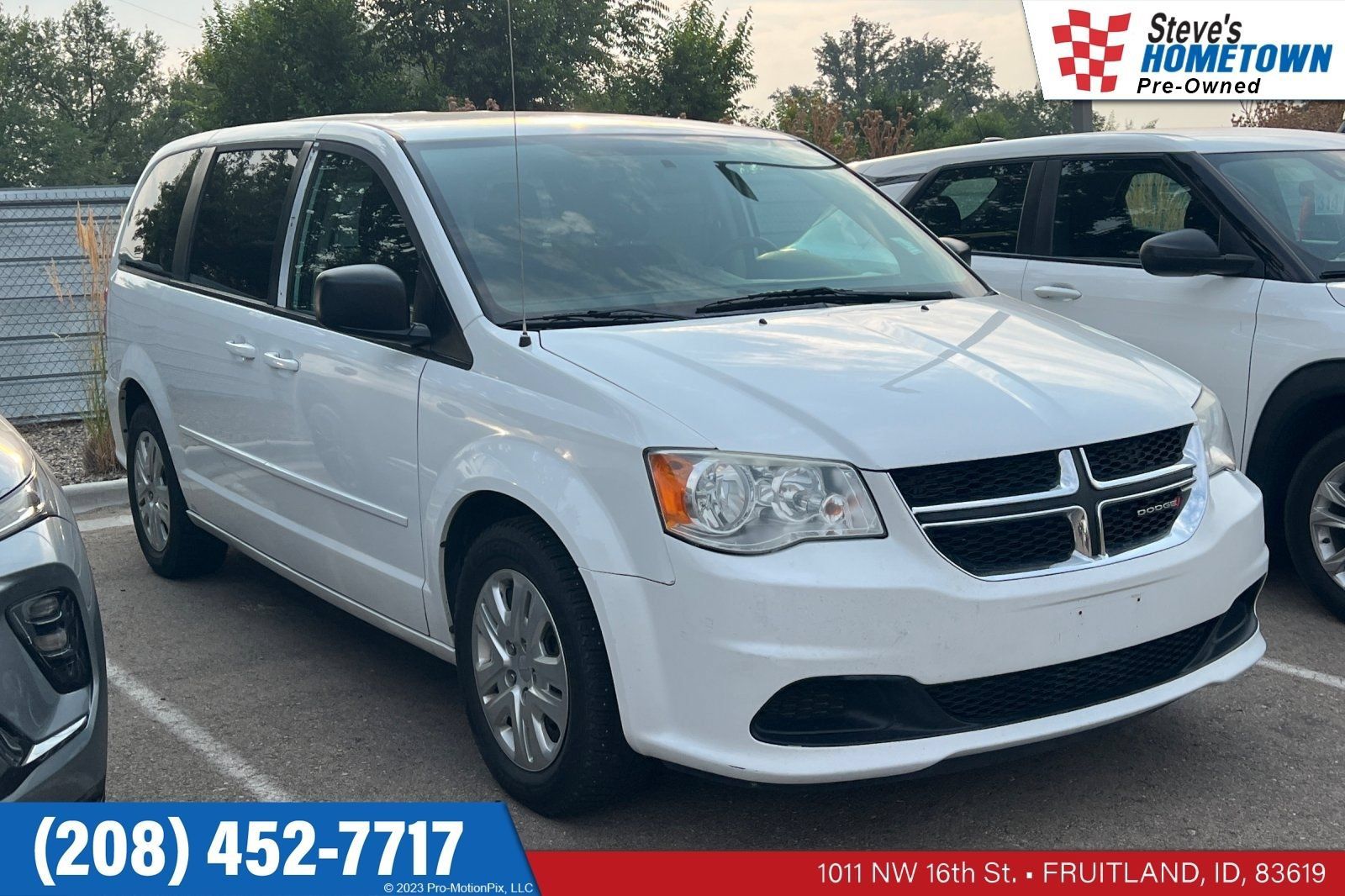 Used 2017 Dodge Grand Caravan SE w/ Power Window Group FWD image 1