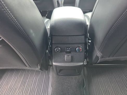 Certified 2019 Ford Explorer XLT w/ Equipment Group 202A AWD/4WD image 17