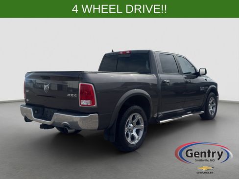Used 2017 RAM 1500 Laramie w/ Convenience Group AWD/4WD image 6