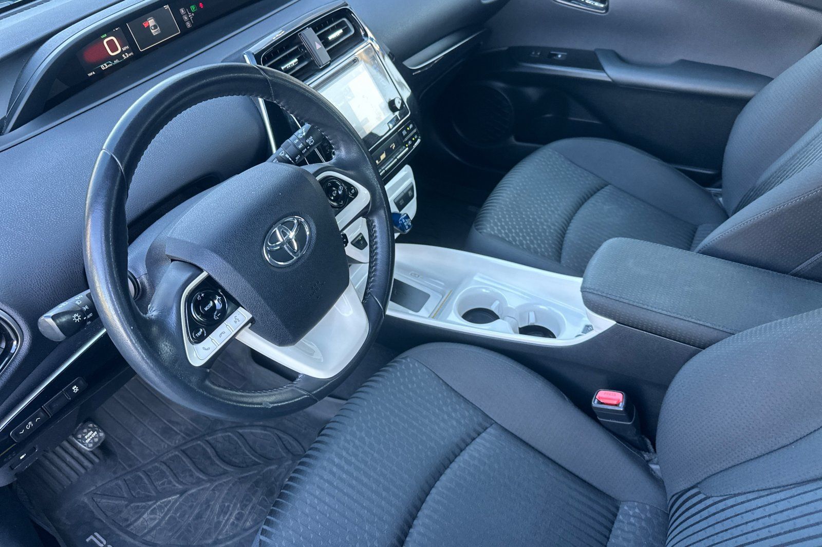 Used 2016 Toyota Prius Three FWD image 11