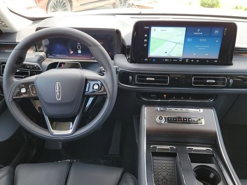 New 2026 Lincoln Aviator Reserve AWD/4WD image 9