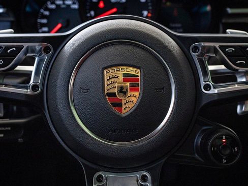 Certified 2021 Porsche Macan GTS image 29