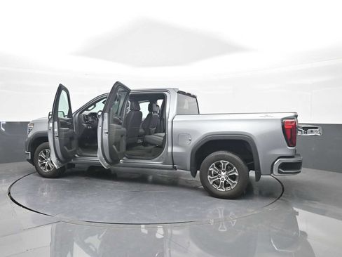 Used 2025 GMC Sierra 1500 SLT AWD/4WD image 29