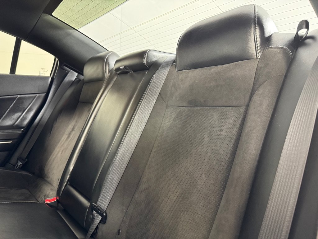 Used 2018 Dodge Charger R/T w/ Plus Group RWD image 21