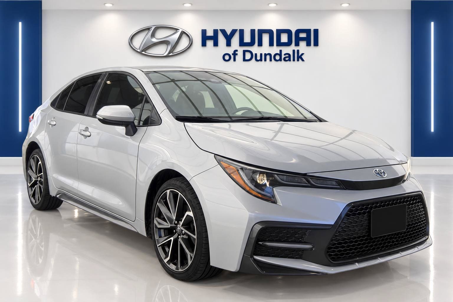 Used 2020 Toyota Corolla SE FWD image 3