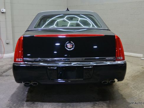 Used 2010 Cadillac DTS Premium w/ Driver Awareness Package image 36