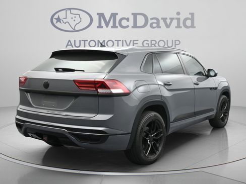 Used 2020 Volkswagen Atlas Cross Sport SEL R-Line FWD image 8