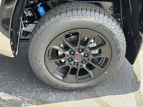 New 2026 Toyota Tundra Platinum w/ TRD Off-Road Package AWD/4WD image 12
