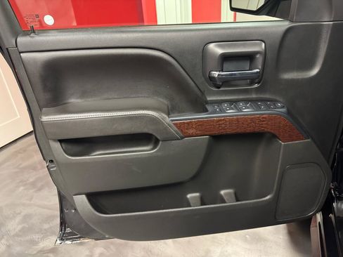 Used 2017 GMC Sierra 1500 SLE w/ SLE Value Package AWD/4WD image 21