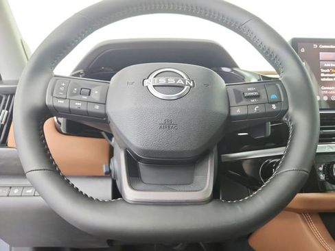 New 2026 Nissan Pathfinder Platinum FWD image 25