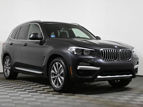Used 2019 BMW X3 xDrive30i w/ Driving Assistance Package image 9