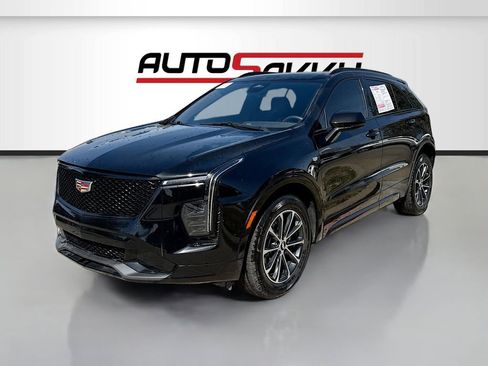 Used 2024 Cadillac XT4 Sport FWD image 3