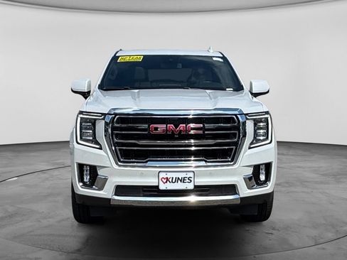 Used 2023 GMC Yukon XL SLT w/ SLT Premium Package AWD/4WD image 2