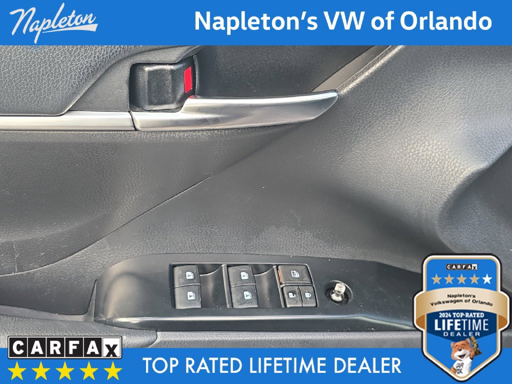 Used 2019 Toyota Camry SE FWD image 24