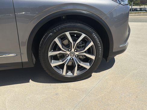 Certified 2024 Acura MDX w/ Technology Package FWD image 33