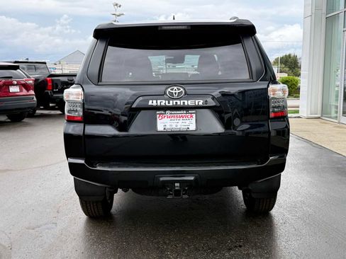Certified 2023 Toyota 4Runner SR5 Premium w/ Moonroof Package AWD/4WD image 5