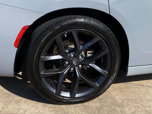 Used 2022 Dodge Charger SXT w/ Blacktop Package RWD image 8
