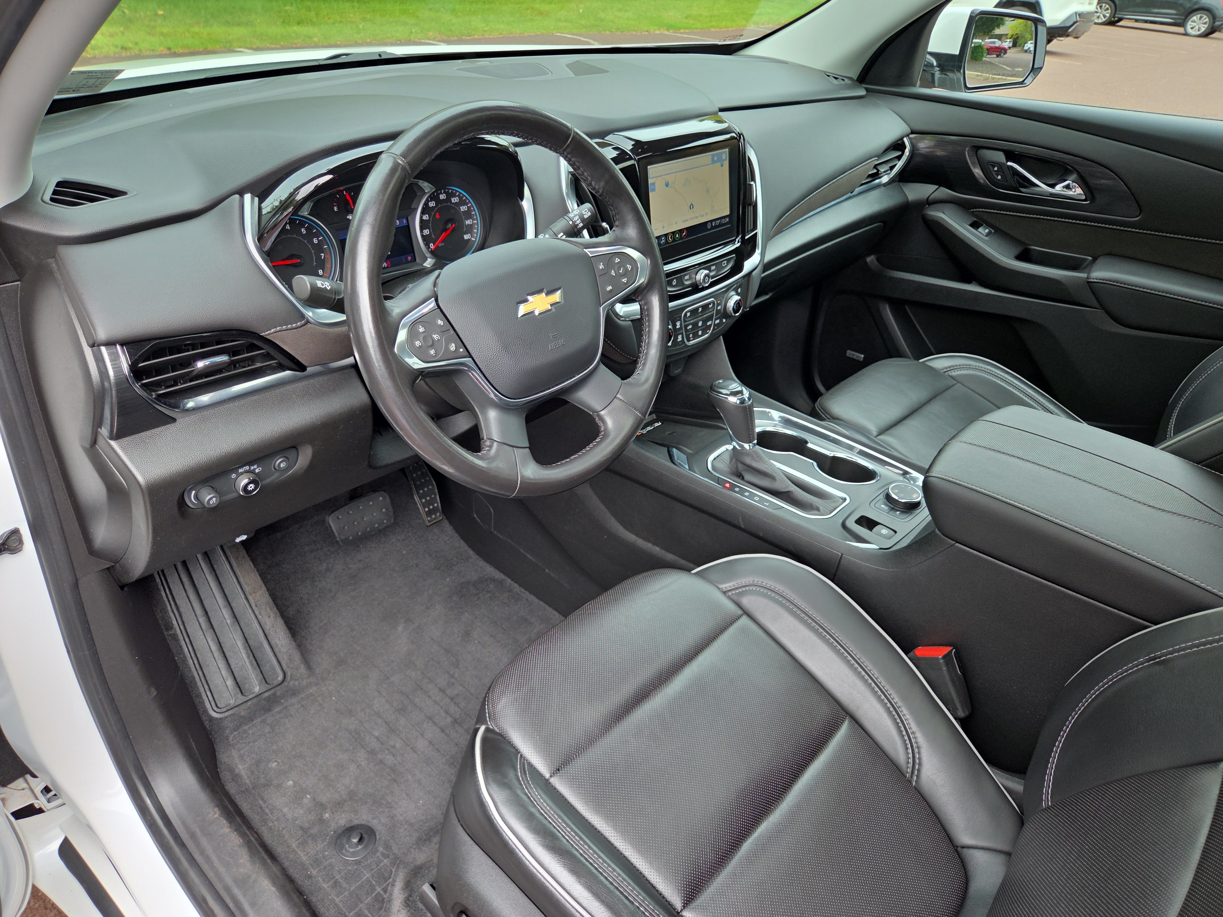 Used 2020 Chevrolet Traverse High Country w/ LPO, Floor Liner Package AWD/4WD image 14
