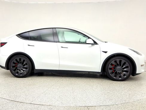 Used 2022 Tesla Model Y Performance AWD/4WD image 4