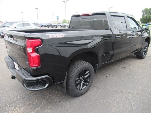 Used 2022 Chevrolet Silverado 1500 LT Trail Boss w/ Convenience Package II AWD/4WD image 5