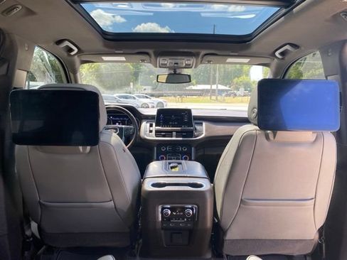Used 2021 GMC Yukon SLT w/ SLT Premium Package RWD image 13