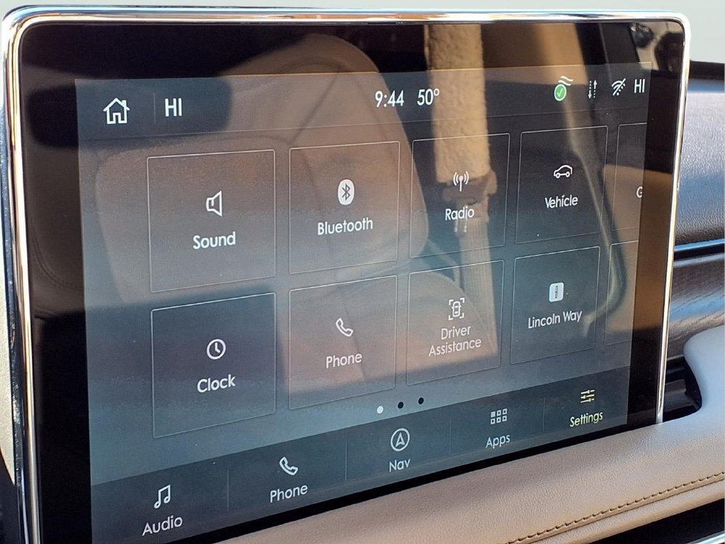 Used 2022 Lincoln Aviator Reserve w/ Equipment Group 201A AWD/4WD image 18