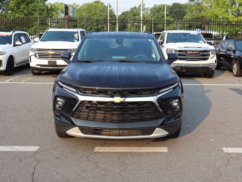 Used 2025 Chevrolet Blazer LT w/ Convenience Package FWD image 15