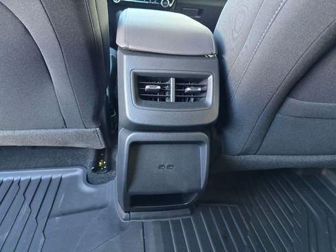 Used 2026 Chevrolet Equinox EV LT image 39