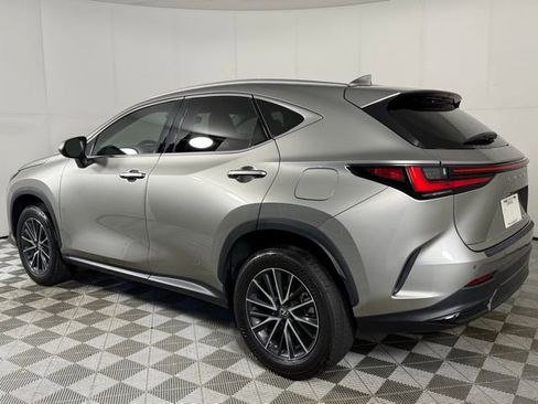 Certified 2024 Lexus NX 250 FWD image 4