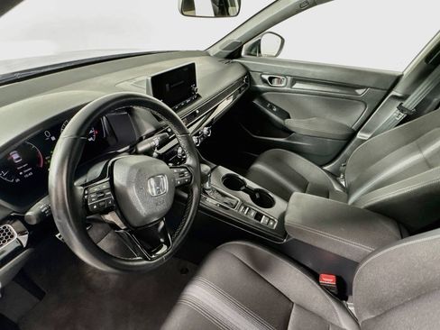 Used 2025 Honda Civic Sport image 8