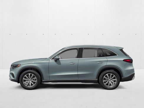Certified 2026 Mercedes-Benz GLC 300 4MATIC image 3