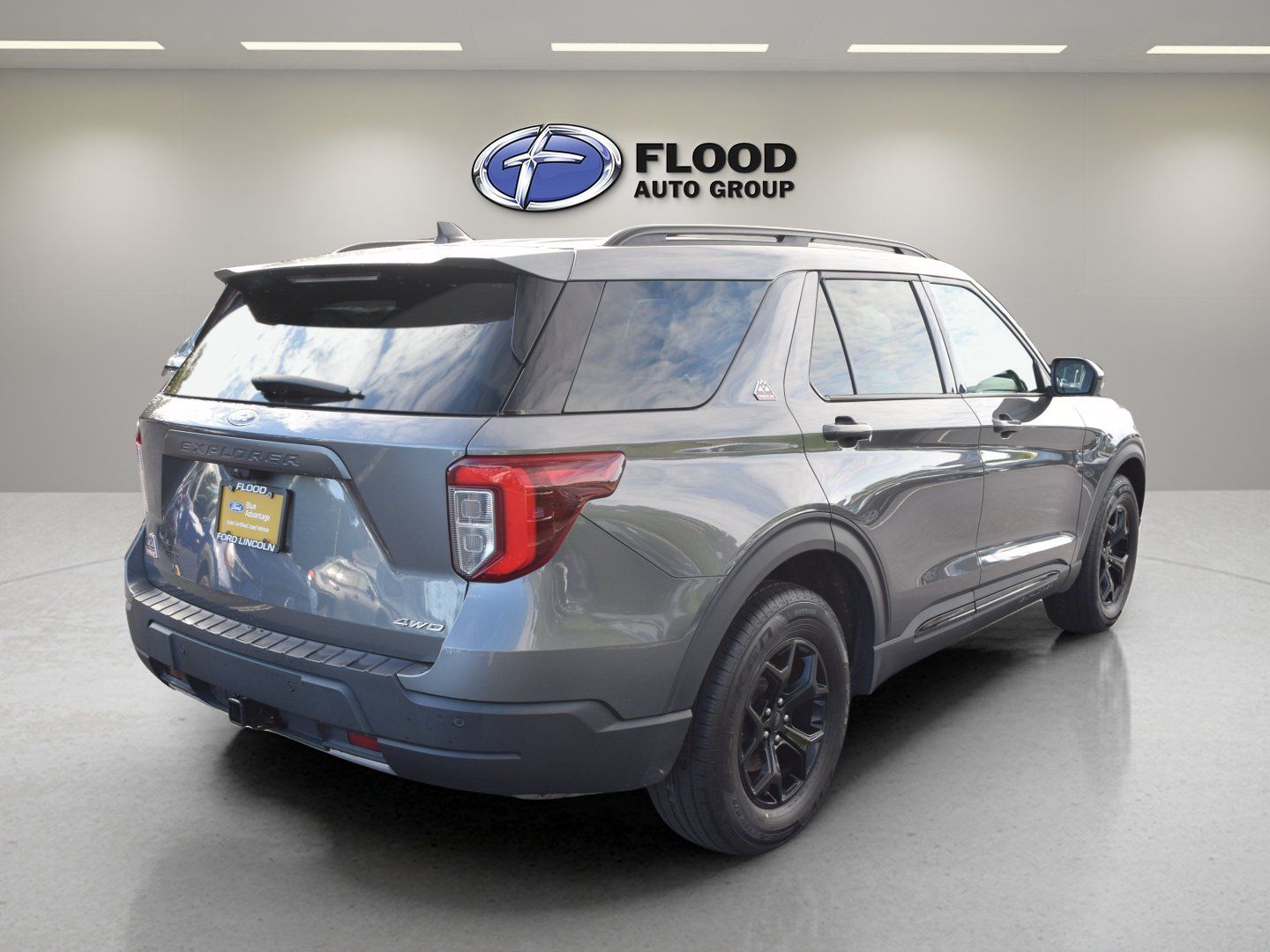 Used 2023 Ford Explorer Timberline w/ Timberline Technology Package AWD/4WD image 4