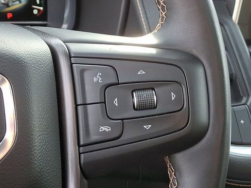 Used 2023 GMC Yukon AT4 image 27