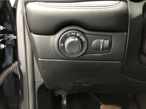 Certified 2024 Dodge Durango GT image 20