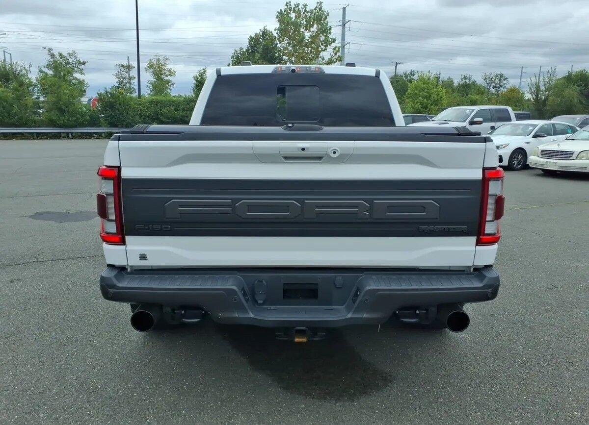 Used 2022 Ford F150 Raptor w/ Equipment Group 801A High AWD/4WD image 5
