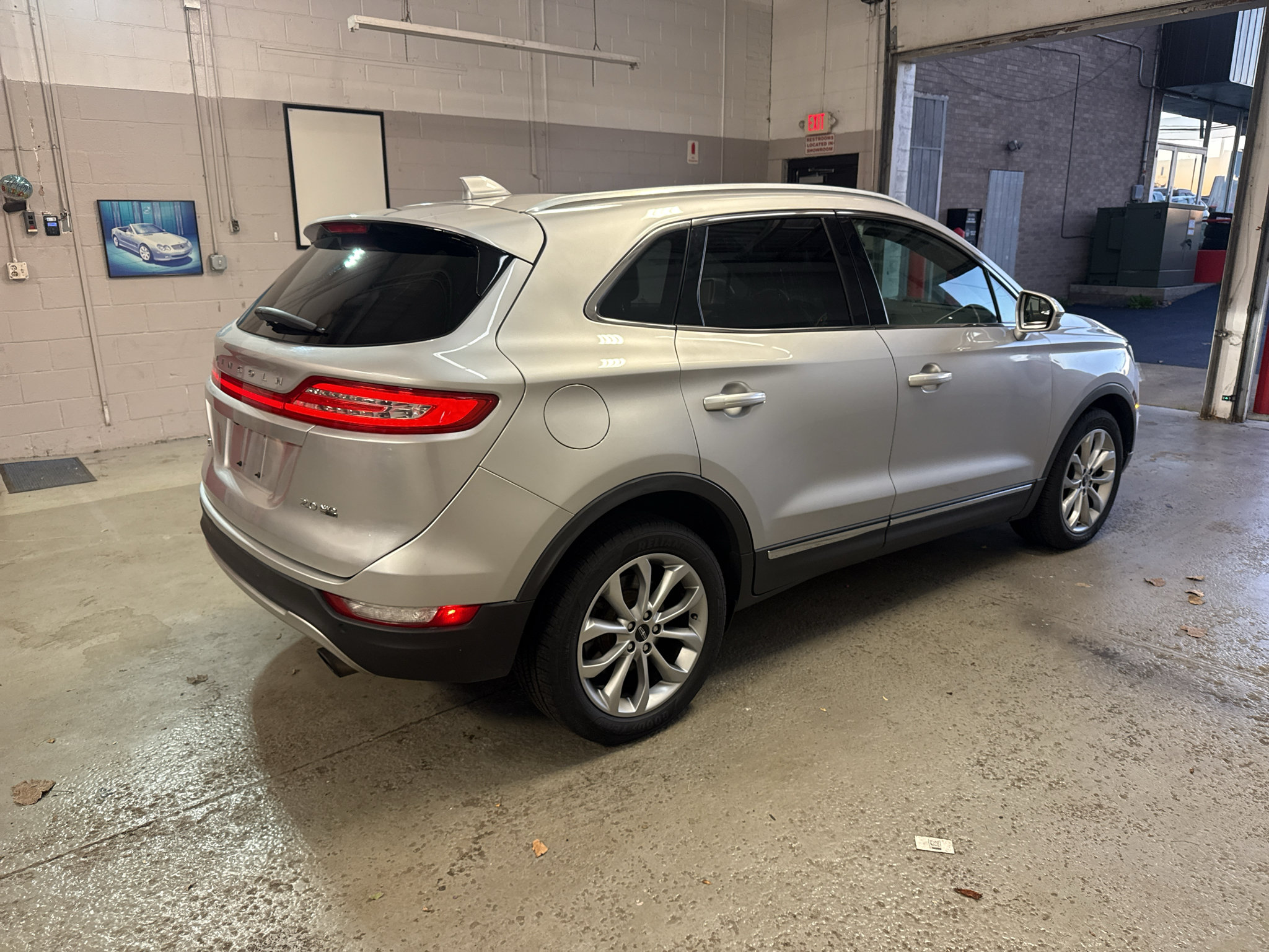 Used 2015 Lincoln MKC AWD w/ Equipment Group 101A Select image 8