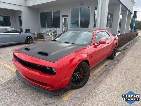 Used 2023 Dodge Challenger SRT Hellcat image 1
