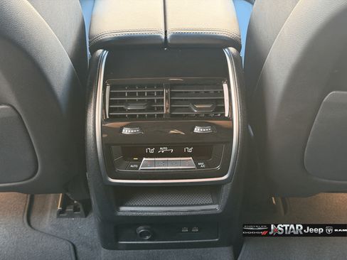 Used 2024 BMW X5 sDrive40i w/ Premium Package RWD image 32