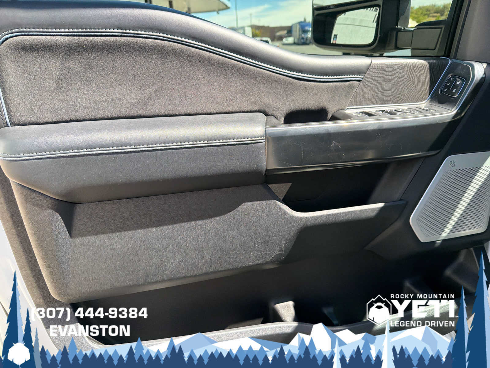Used 2025 Ford F350 Platinum AWD/4WD image 27