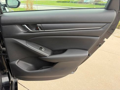 Used 2022 Honda Accord Sport image 28