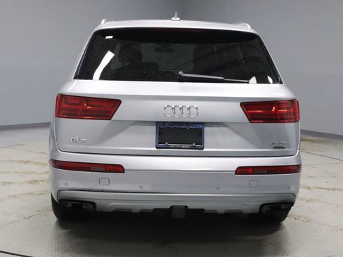 Used 2017 Audi Q7 3.0T Premium Plus w/ Premium Plus Package AWD/4WD image 11