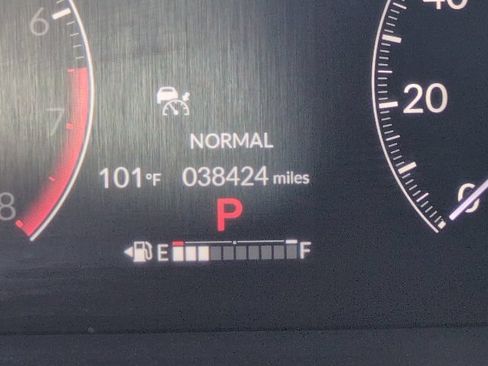 Used 2025 Honda Pilot EX-L image 7