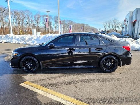 Used 2024 Honda Civic Sport image 4