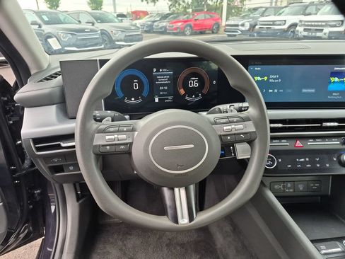 Used 2025 Hyundai Sonata SEL FWD image 23