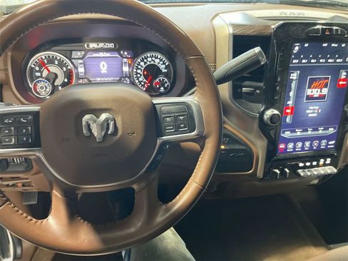 Used 2021 RAM 3500 Laramie w/ Chrome Appearance Group AWD/4WD image 9