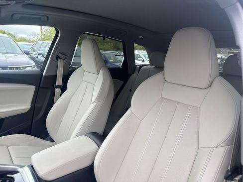 Used 2025 Audi Q5 Prestige AWD/4WD image 14