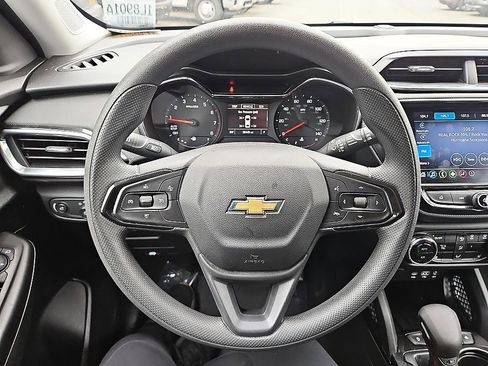 Used 2023 Chevrolet TrailBlazer LT w/ Convenience Package FWD image 18