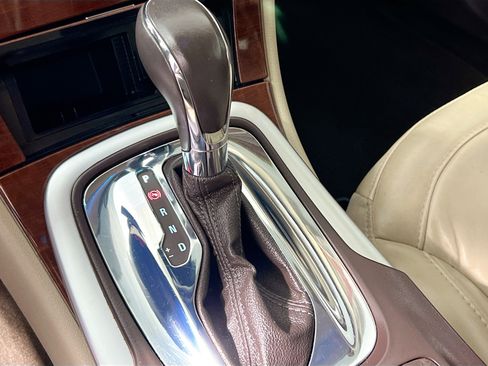 Used 2015 Buick Regal image 24