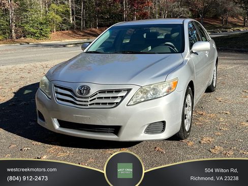 Used 2011 Toyota Camry image 7