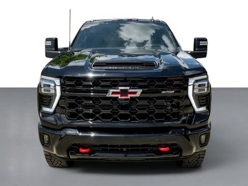 Used 2025 Chevrolet Silverado 2500 ZR2 w/ Technology Package AWD/4WD image 50